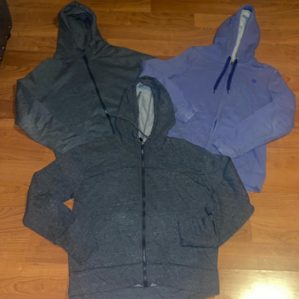 BUNDLE - 3 Champion Sweaters